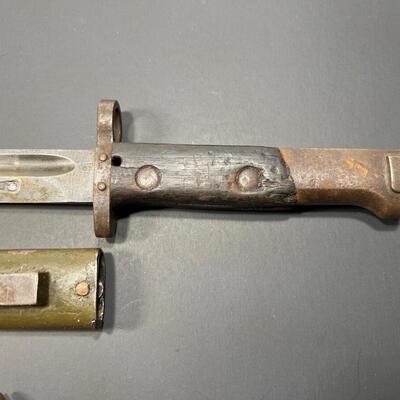 WW1 Bayonet & German Horn Handle Knife