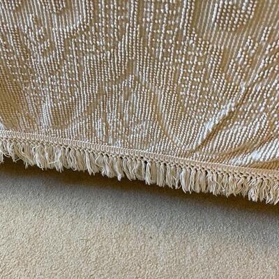Lott 276A.  Chenille Bedspread Twin