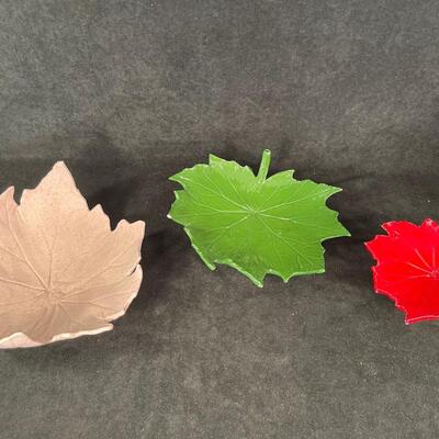 Lot 17A. Set of 3 Leaf Bowls