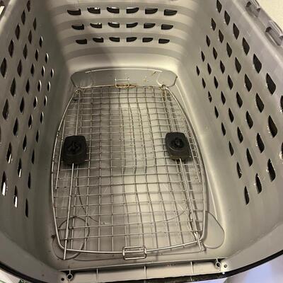 Petmate Kennel (G-MG)