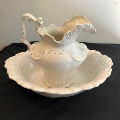 Roger Ceramic Washbasin and Pitcher (DR-JF)