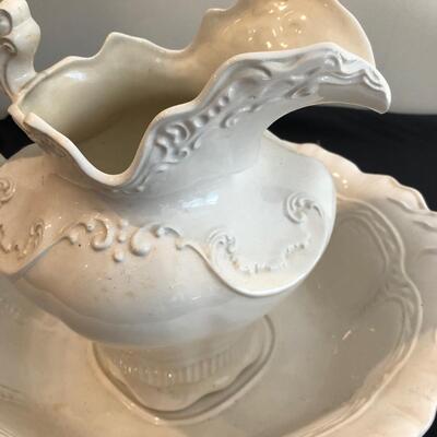 Roger Ceramic Washbasin and Pitcher (DR-JF)