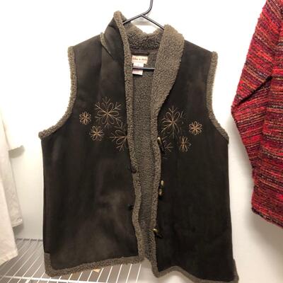 Coats & More Sizes M/L Includes Eddie Bauer, Liz Clairborne, Chicos + more (GB-PS)