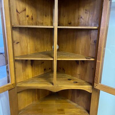 Mastercraft Corner Cabinet (G-MG)