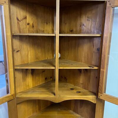 Mastercraft Corner Cabinet (G-MG)