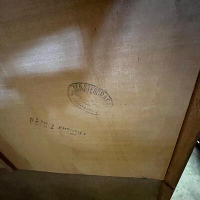 Mastercraft Corner Cabinet (G-MG)