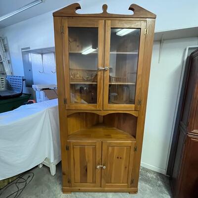 Mastercraft Corner Cabinet (G-MG)