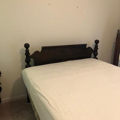 Wooden Queen Bed  (GB-PS)