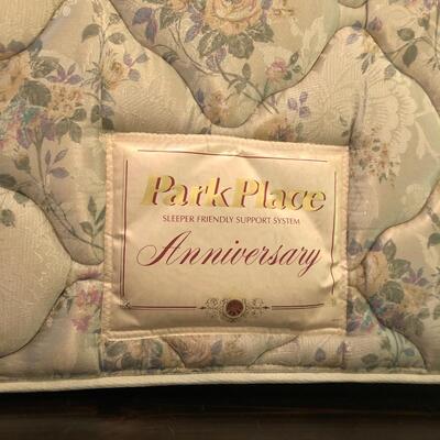 Wooden Queen Bed  (GB-PS)