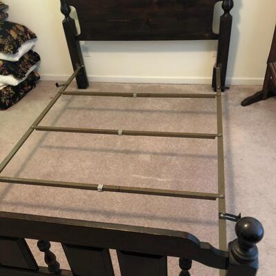 Wooden Queen Bed  (GB-PS)