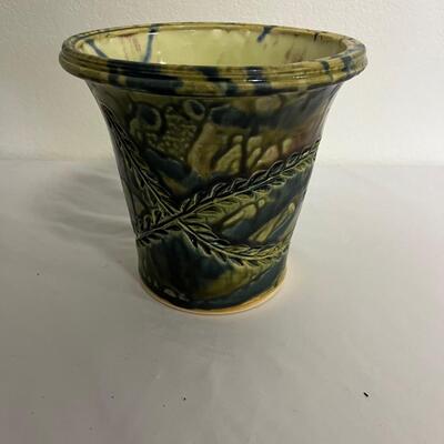 Speckled Dog Signed Pottery (G-MG)