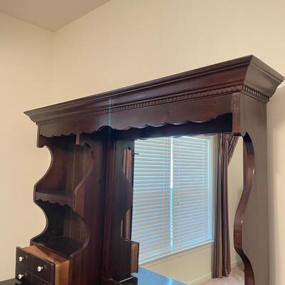 Eleven Drawer Dresser w/ Vanity & Hutch (GB - SS)