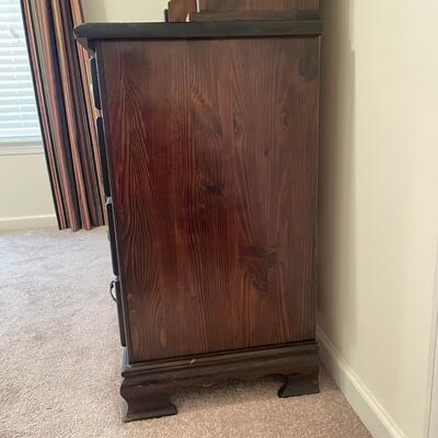 Eleven Drawer Dresser w/ Vanity & Hutch (GB - SS)