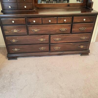 Eleven Drawer Dresser w/ Vanity & Hutch (GB - SS)