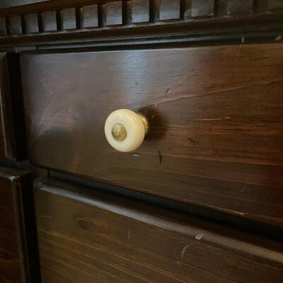 Eleven Drawer Dresser w/ Vanity & Hutch (GB - SS)