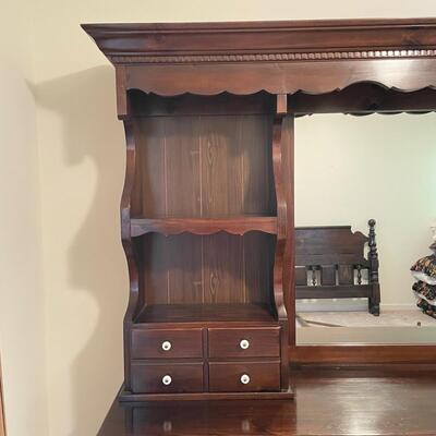 Eleven Drawer Dresser w/ Vanity & Hutch (GB - SS)
