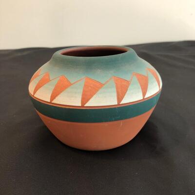 Deb Worsham Signed Handmade Pottery Vase (K-JF)