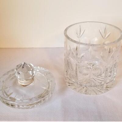 Lot #21  Crystal Biscuit Barrell