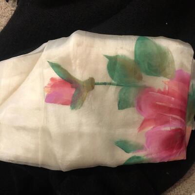 Scarves, Hats, Handkerchiefs and more (MB-PS)