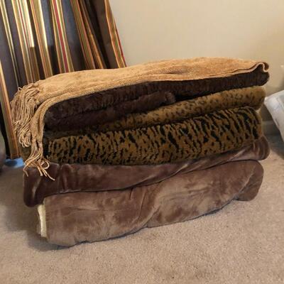 Animal Print Throws, Blankets & Fringed Throw Pillows (MB-PS)