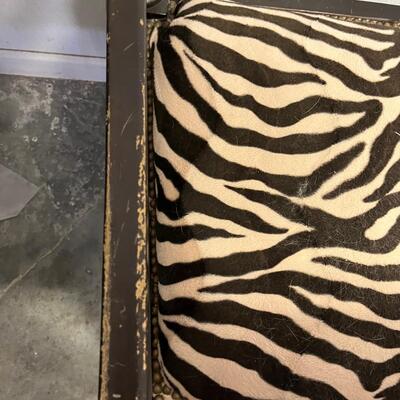 Zebra Print Armchair (G-MG)