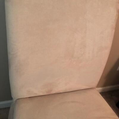 Ceramic Vase With Wall Shelf  & Chair (MB-PS)