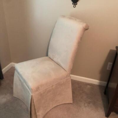 Ceramic Vase With Wall Shelf  & Chair (MB-PS)