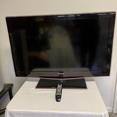Samsung 40â€ TV (G-MG)