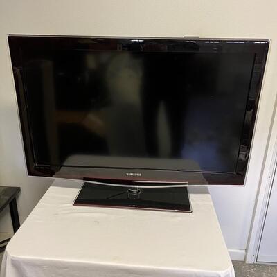 Samsung 40â€ TV (G-MG)