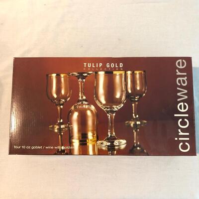 Set of 12 Gold-Rimmed Wine Glasses & Etched â€œBâ€ Glasses (K-JF)