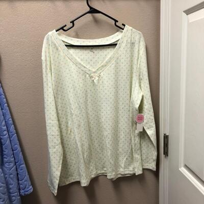 Robes & Sleepwear Including New With Tags (MBB-PS)