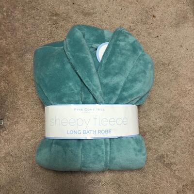 Robes & Sleepwear Including New With Tags (MBB-PS)