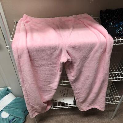 Robes & Sleepwear Including New With Tags (MBB-PS)