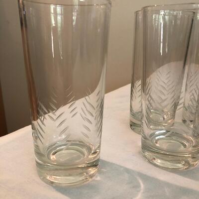 Home Trends Green Dinnerware Set Plus Glasses (K-JF)