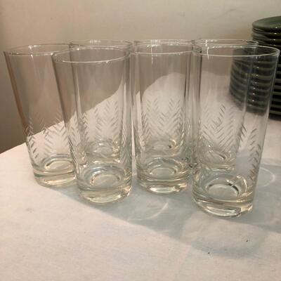 Home Trends Green Dinnerware Set Plus Glasses (K-JF)