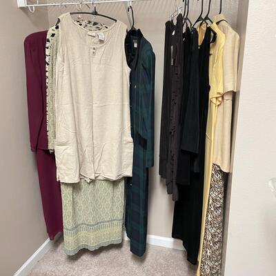 XL Dresses, Sets & Chicos Dress w/ Tags (MBB - SS)