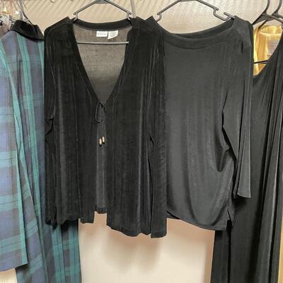 XL Dresses, Sets & Chicos Dress w/ Tags (MBB - SS)