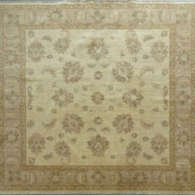 Pakistani 058, Hand Knotted Fine quality Pakistani Rug,
6' 7" X 6' 8"
Excellent Conditions 

Retail Price= $8800...
