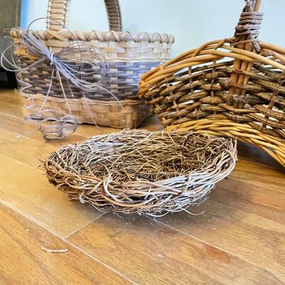 Unique Branch Basket, Nest, & Other Woven Delights (GB - SS)