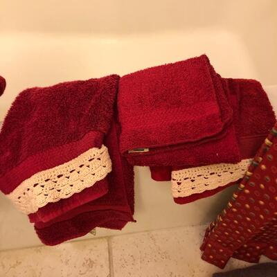 Burgundy Towels With Matching Shower Curtain and More (HB-PS)