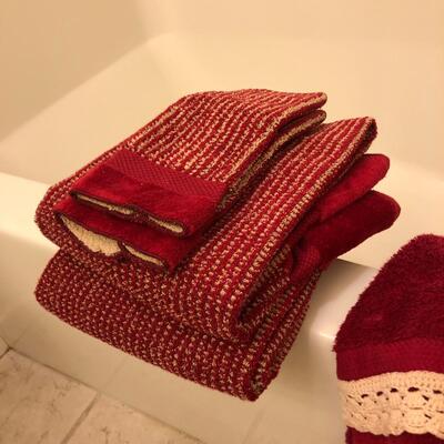 Burgundy Towels With Matching Shower Curtain and More (HB-PS)