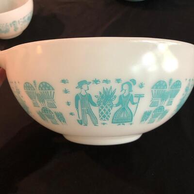 Vintage Pyrex Amish Butterprint Cinderella Turquoise 3 Nesting Bowls (K-JF)
