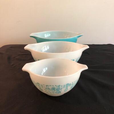 Vintage Pyrex Amish Butterprint Cinderella Turquoise 3 Nesting Bowls (K-JF)