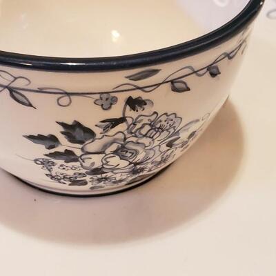 Farmhouse  blue & white chips & dip set.