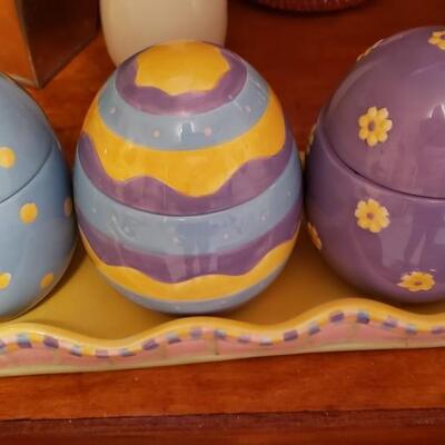 Debbie mum eggs & tray