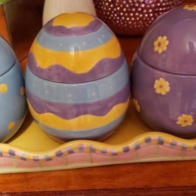 Debbie mum eggs & tray