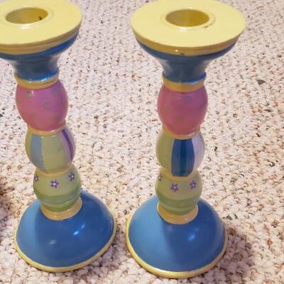 Candlesticks & metal basket