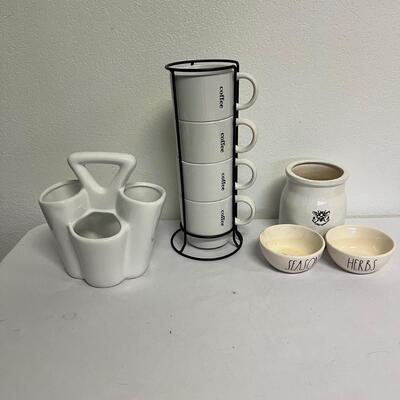 Rae Dunn Bowls & More (G-MG)