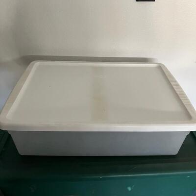 Storage Bins & Rolling Shelves (G-MG)