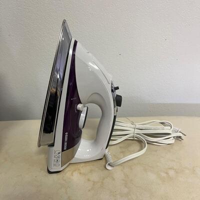 Black & Decker Iron & Laundry Essentials (G-MG)